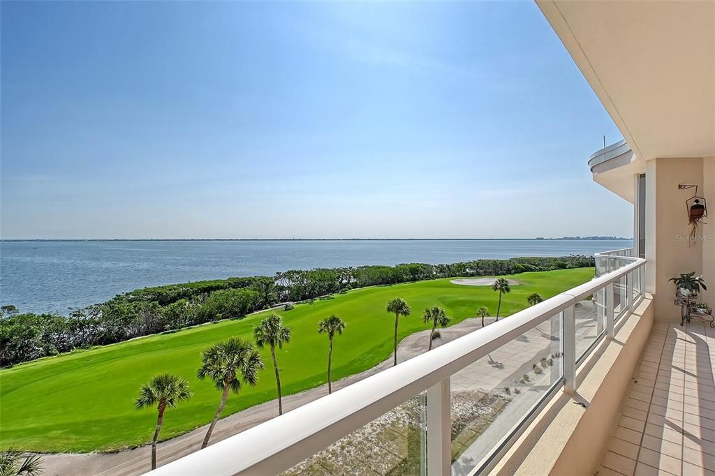 Active With Contract: $799,000 (2 beds, 2 baths, 1329 Square Feet)