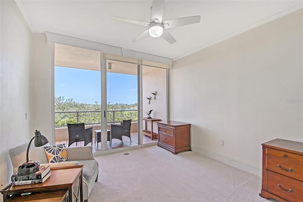 Active With Contract: $799,000 (2 beds, 2 baths, 1329 Square Feet)