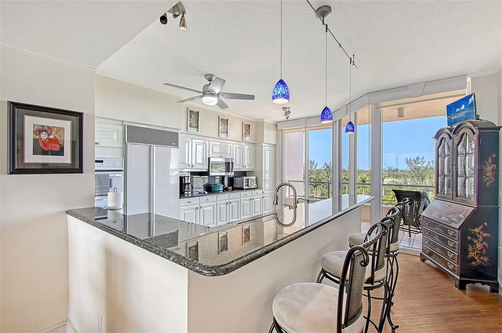 Active With Contract: $799,000 (2 beds, 2 baths, 1329 Square Feet)