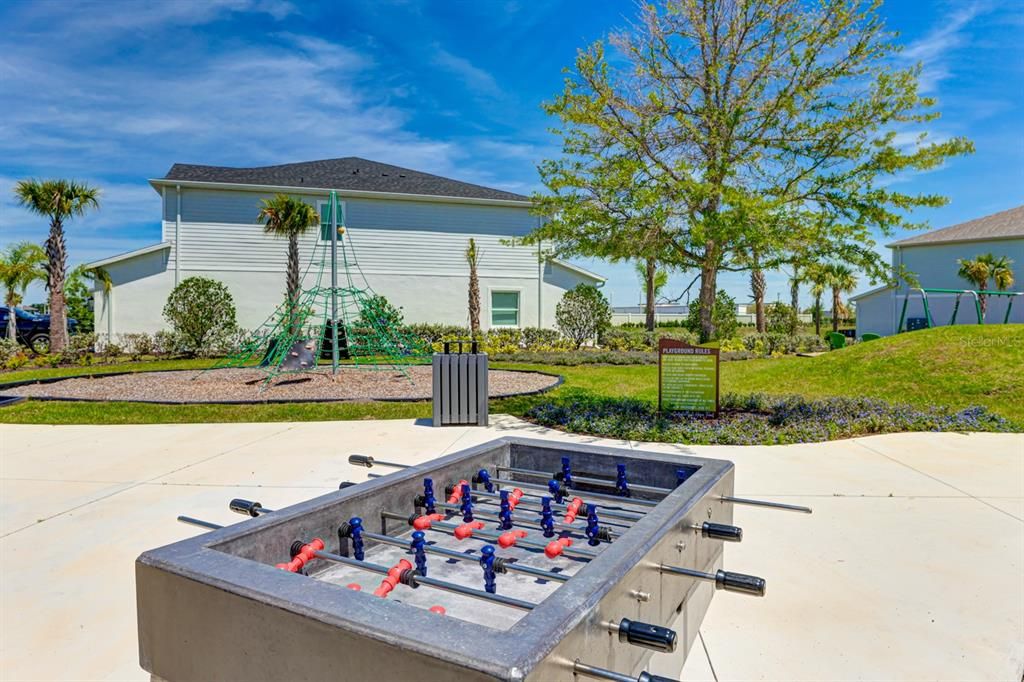 For Rent: $2,400 (3 beds, 2 baths, 1822 Square Feet)