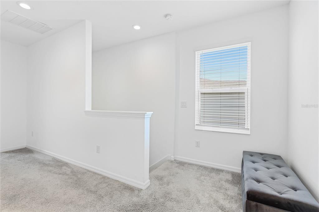 For Rent: $2,400 (3 beds, 2 baths, 1822 Square Feet)