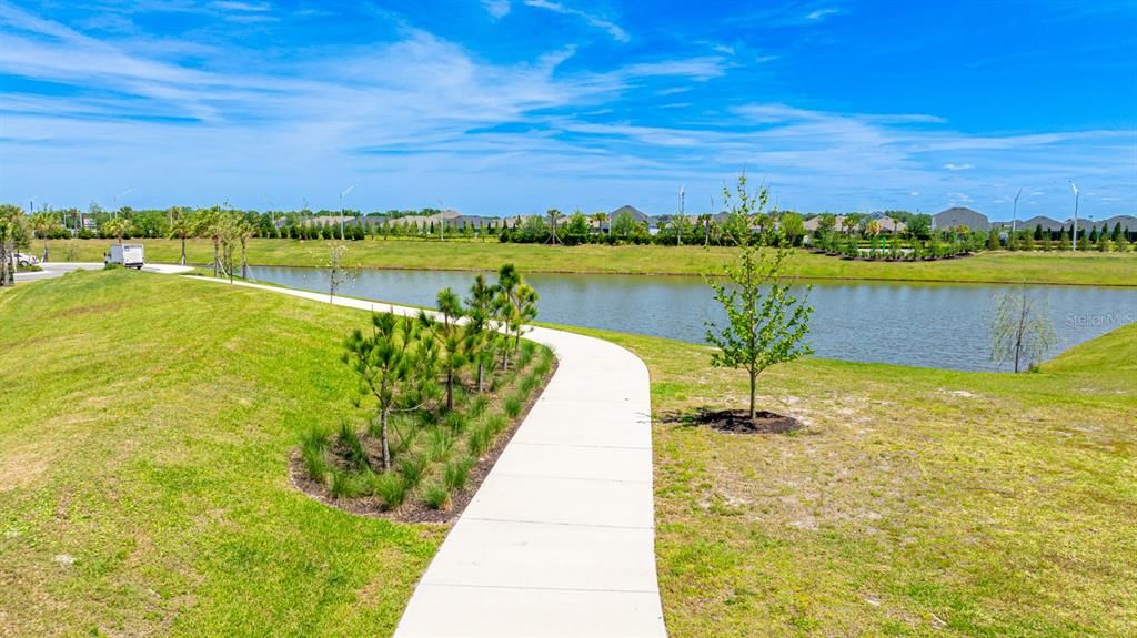 For Rent: $2,400 (3 beds, 2 baths, 1822 Square Feet)