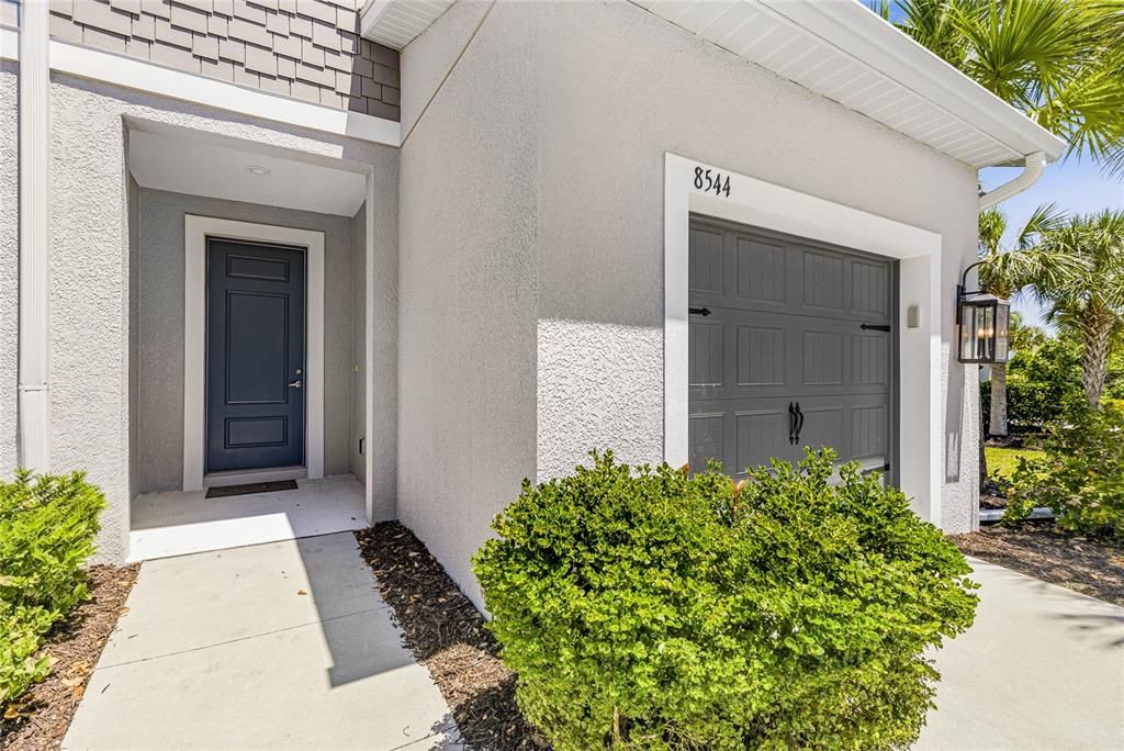 For Rent: $2,400 (3 beds, 2 baths, 1822 Square Feet)