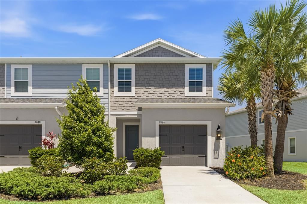 For Rent: $2,400 (3 beds, 2 baths, 1822 Square Feet)