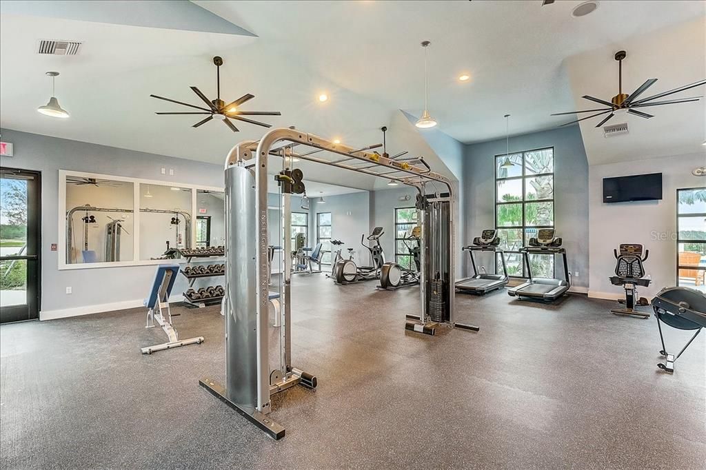 For Rent: $2,400 (3 beds, 2 baths, 1822 Square Feet)