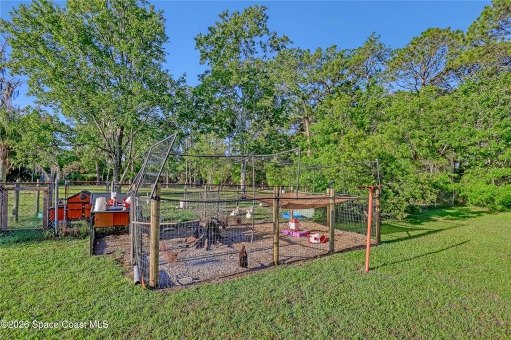 На продажу: $259,999 (2 спален, 2 ванн, 672 Квадратных фут)