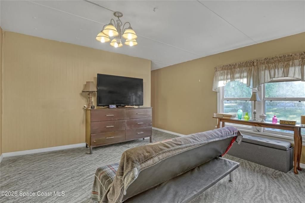На продажу: $259,999 (2 спален, 2 ванн, 672 Квадратных фут)