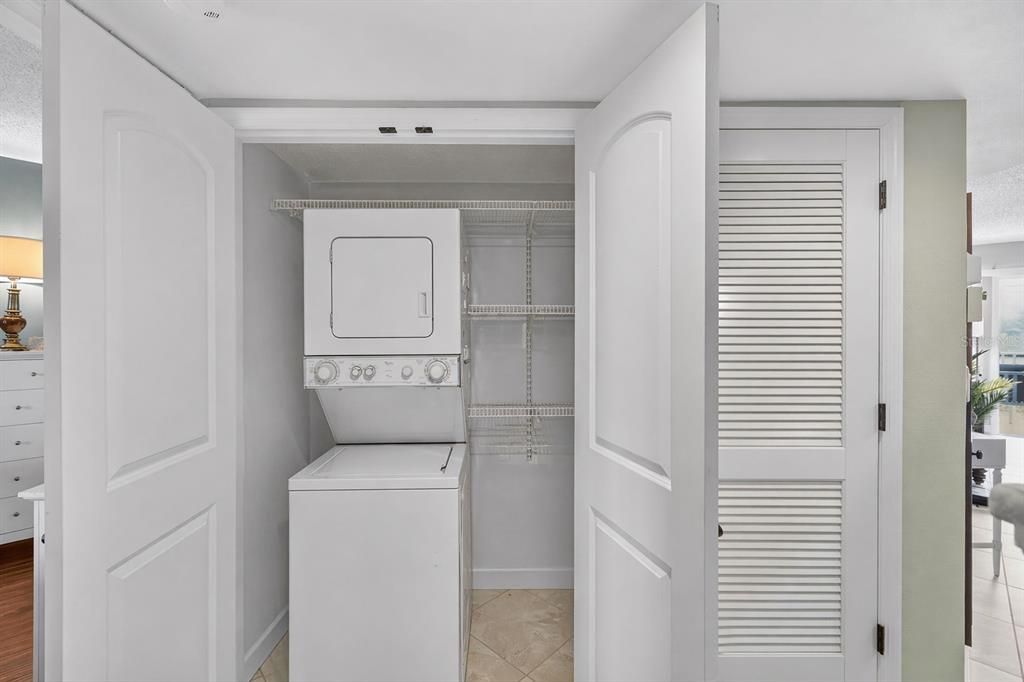 En Venta: $249,000 (2 camas, 2 baños, 1093 Pies cuadrados)