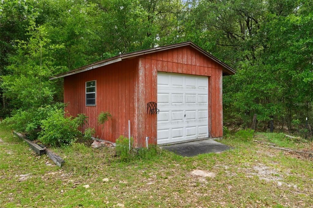 For Sale: $650,000 (3 beds, 4 baths, 2272 Square Feet)