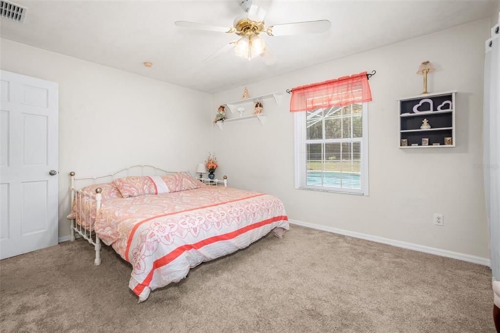 For Sale: $650,000 (3 beds, 4 baths, 2272 Square Feet)