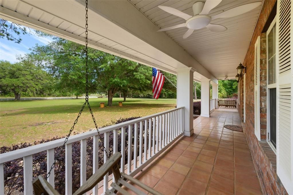 For Sale: $650,000 (3 beds, 4 baths, 2272 Square Feet)