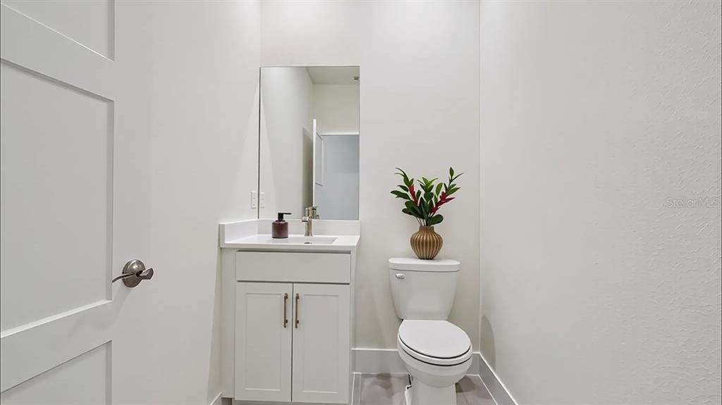 Activo con contrato: $489,990 (4 camas, 3 baños, 2768 Pies cuadrados)