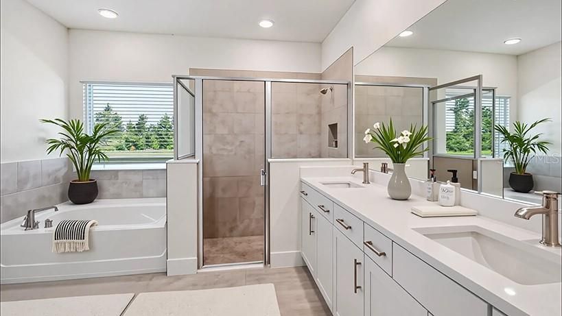 Activo con contrato: $489,990 (4 camas, 3 baños, 2768 Pies cuadrados)