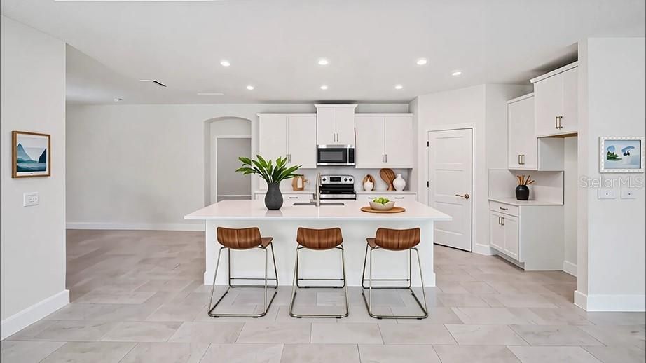 Activo con contrato: $489,990 (4 camas, 3 baños, 2768 Pies cuadrados)