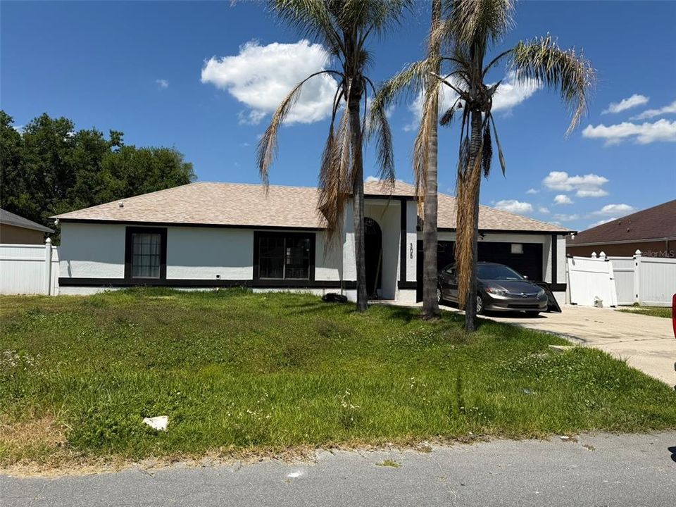 Active With Contract: $199,000 (4 beds, 2 baths, 1712 Square Feet)