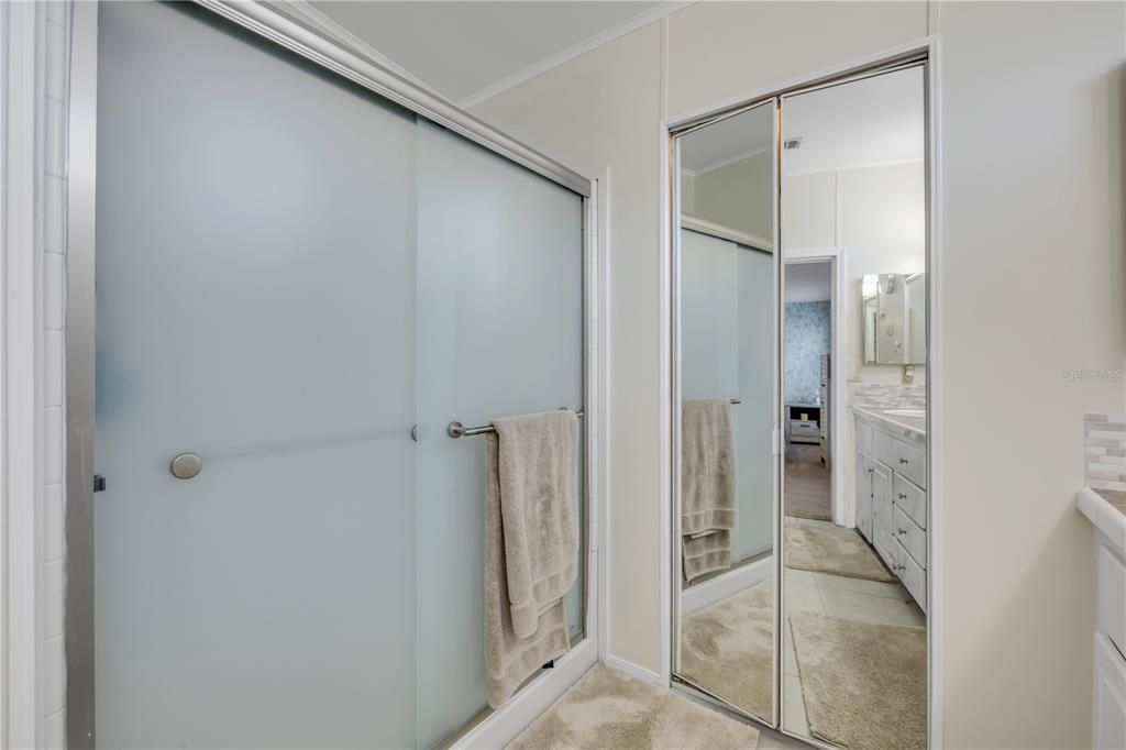 For Sale: $294,500 (3 beds, 2 baths, 1416 Square Feet)