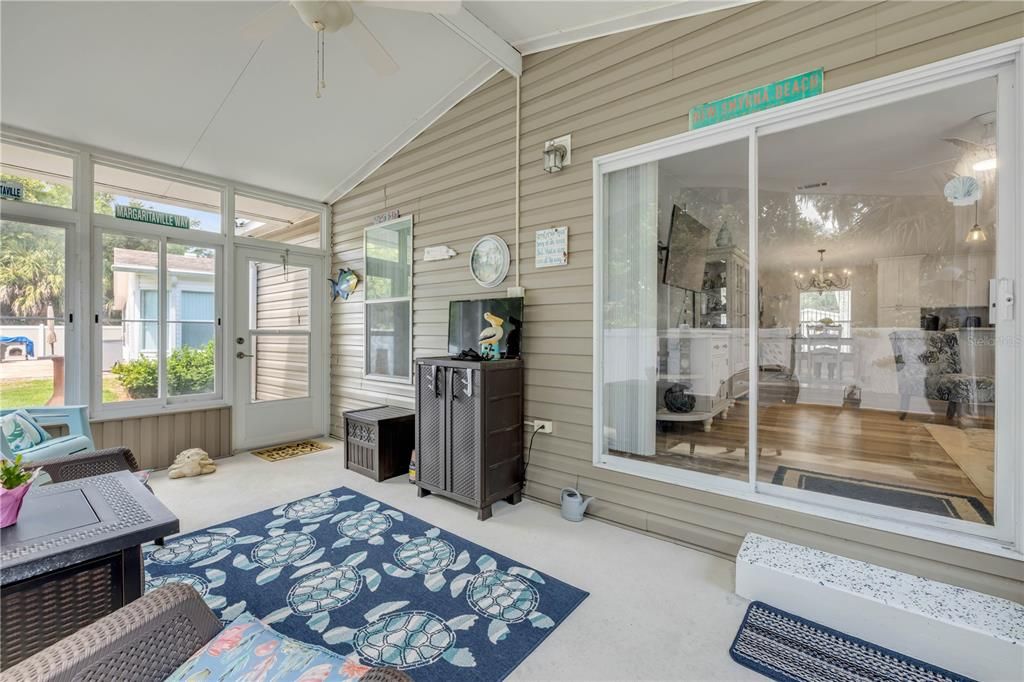 For Sale: $294,500 (3 beds, 2 baths, 1416 Square Feet)