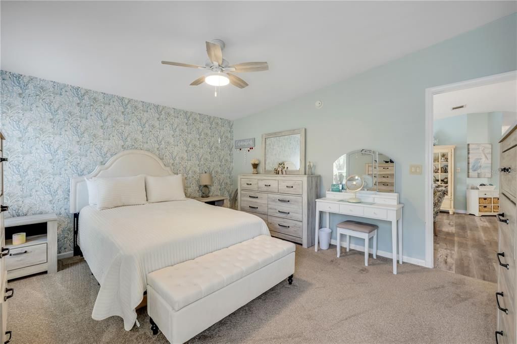 For Sale: $294,500 (3 beds, 2 baths, 1416 Square Feet)