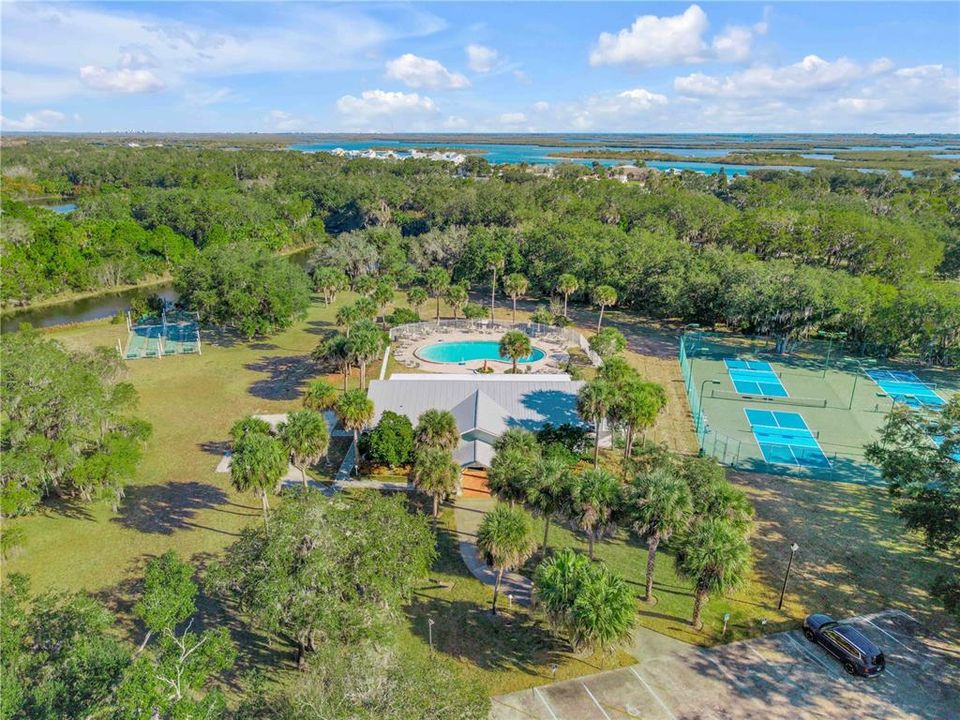 For Sale: $294,500 (3 beds, 2 baths, 1416 Square Feet)