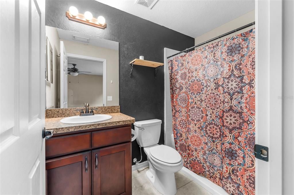 Active With Contract: $225,000 (3 beds, 2 baths, 1332 Square Feet)