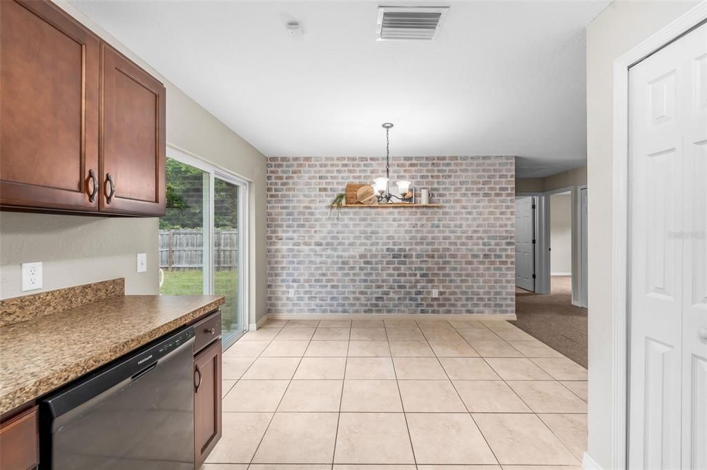 Active With Contract: $225,000 (3 beds, 2 baths, 1332 Square Feet)
