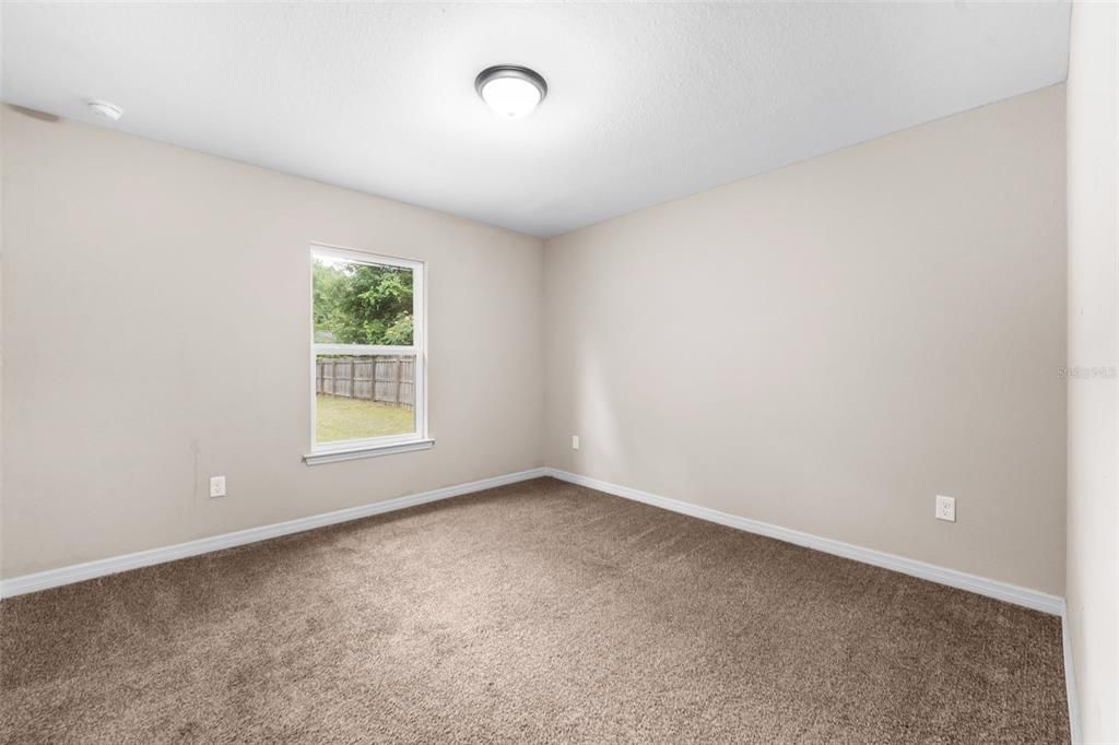 Active With Contract: $225,000 (3 beds, 2 baths, 1332 Square Feet)