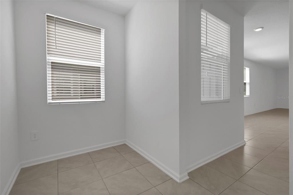 Active With Contract: $295,000 (3 beds, 2 baths, 1795 Square Feet)