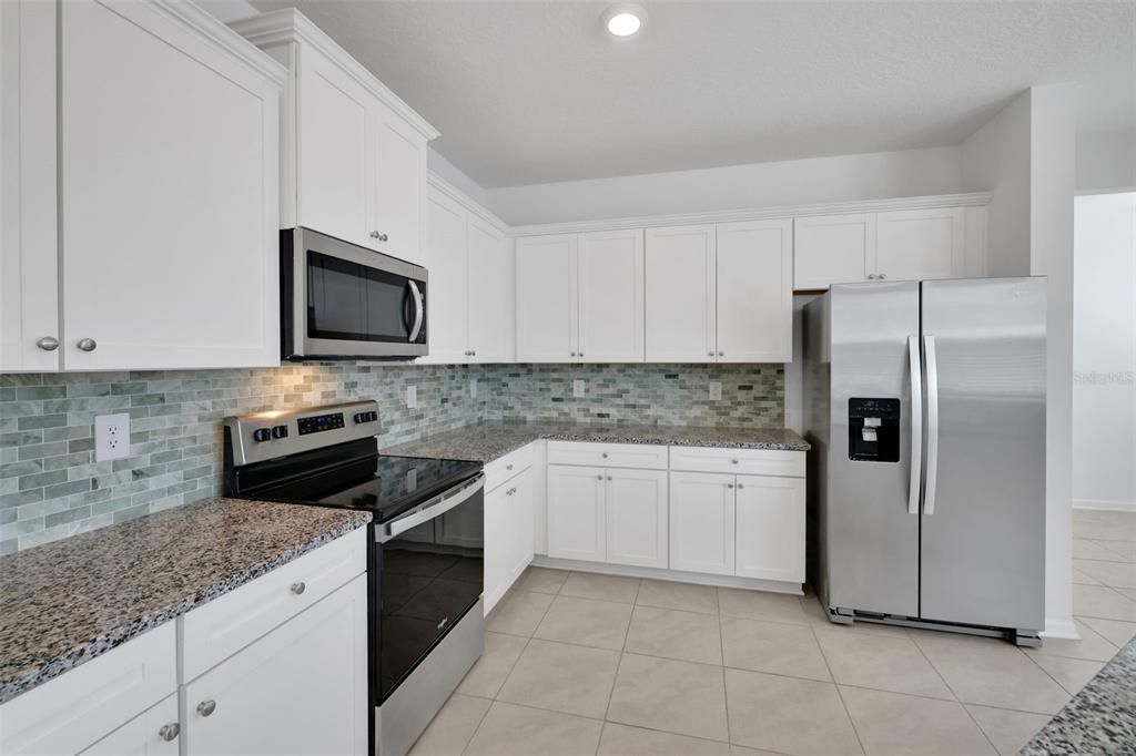 Active With Contract: $295,000 (3 beds, 2 baths, 1795 Square Feet)