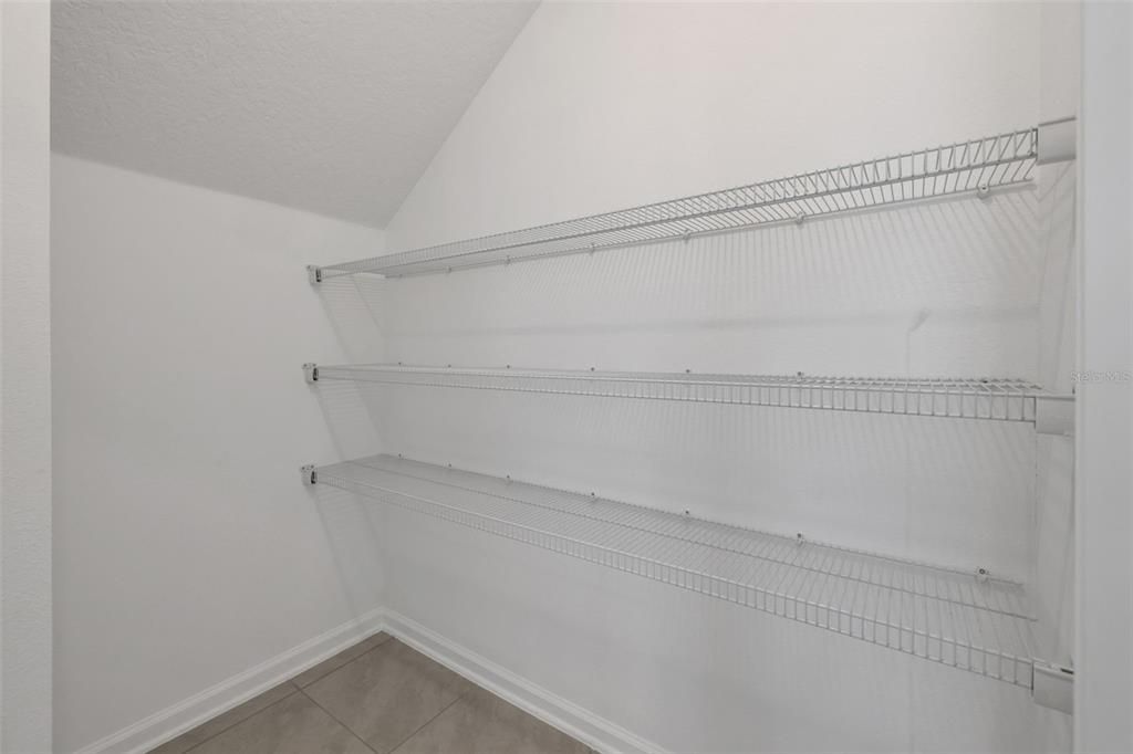 Active With Contract: $295,000 (3 beds, 2 baths, 1795 Square Feet)