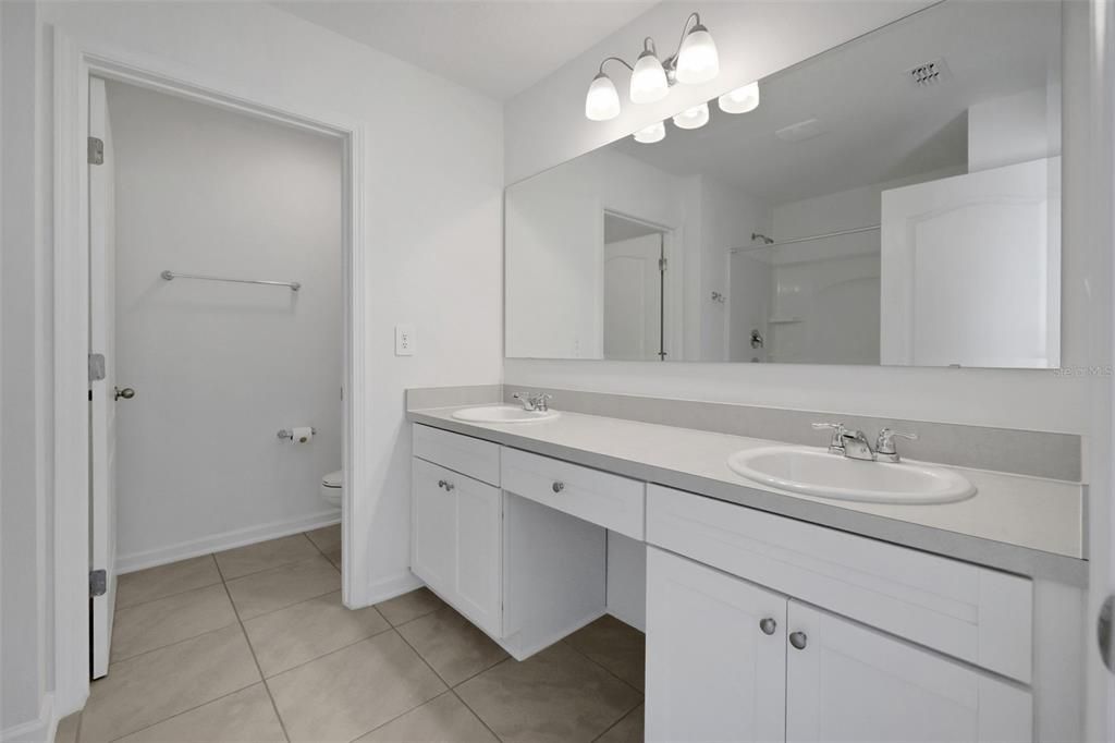 Active With Contract: $295,000 (3 beds, 2 baths, 1795 Square Feet)
