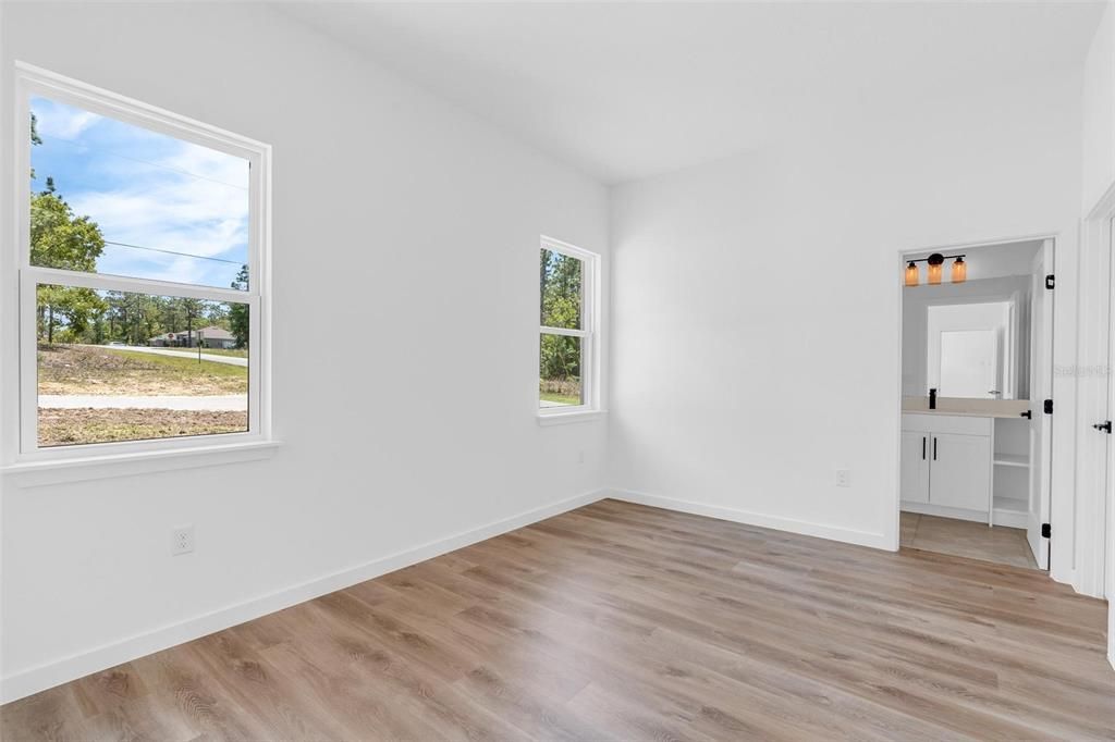 En Venta: $315,000 (4 camas, 3 baños, 1870 Pies cuadrados)