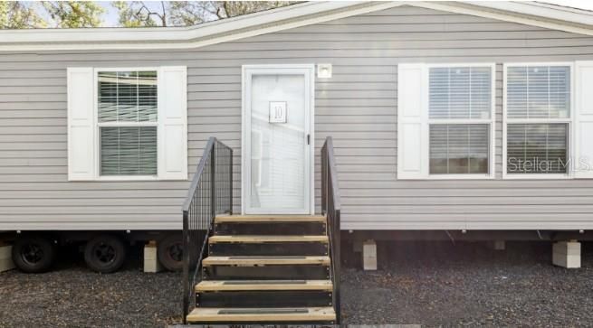 For Sale: $230,000 (4 beds, 2 baths, 1813 Square Feet)