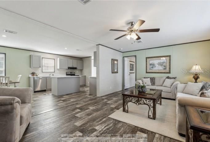 For Sale: $230,000 (4 beds, 2 baths, 1813 Square Feet)