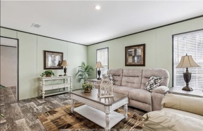 For Sale: $230,000 (4 beds, 2 baths, 1813 Square Feet)