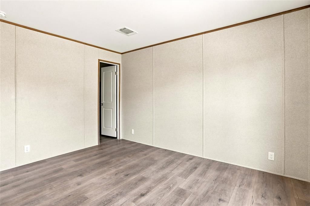 En Venta: $230,000 (4 camas, 2 baños, 1813 Pies cuadrados)