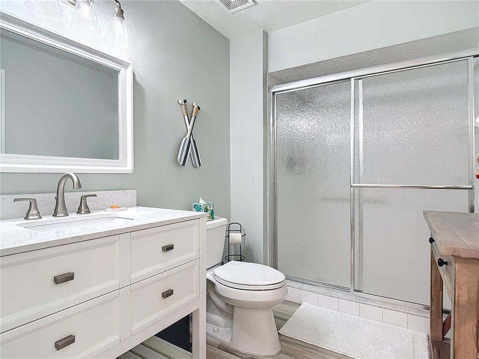 For Sale: $355,000 (2 beds, 2 baths, 1309 Square Feet)