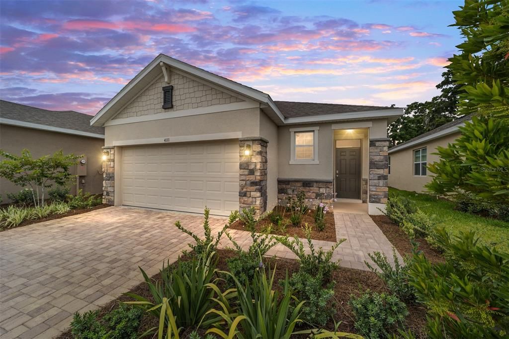 For Rent: $2,300 (3 beds, 2 baths, 1505 Square Feet)