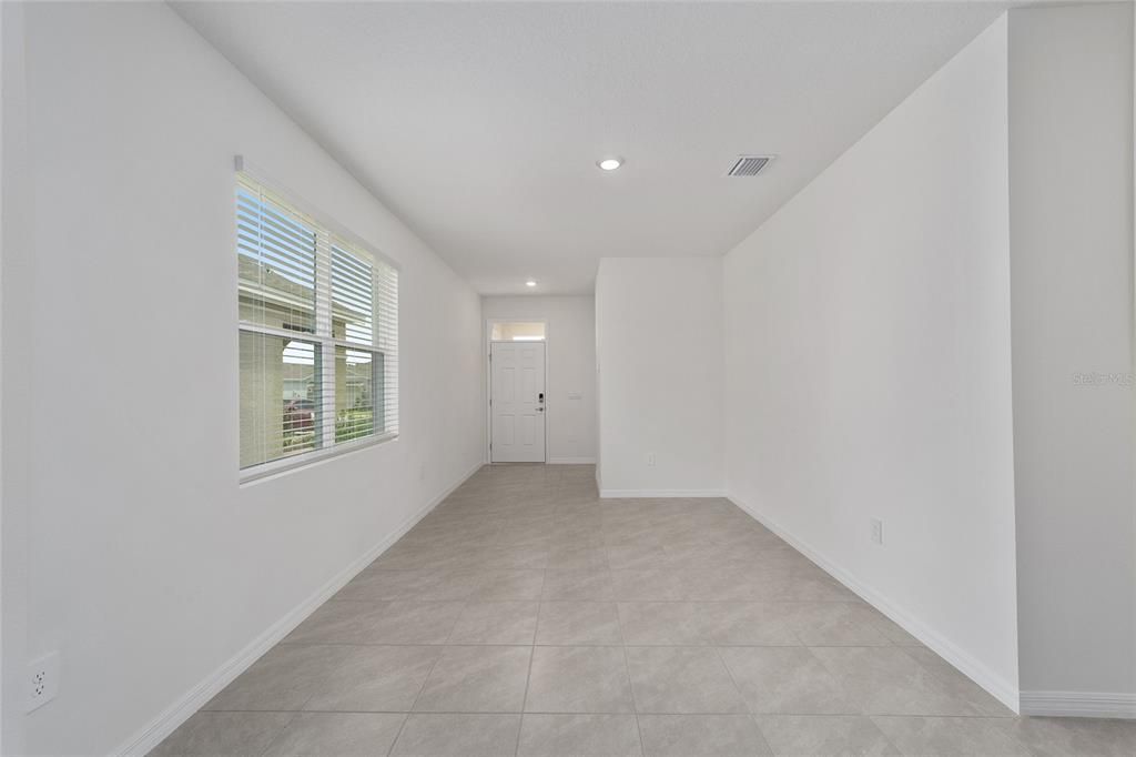 For Rent: $2,300 (3 beds, 2 baths, 1505 Square Feet)