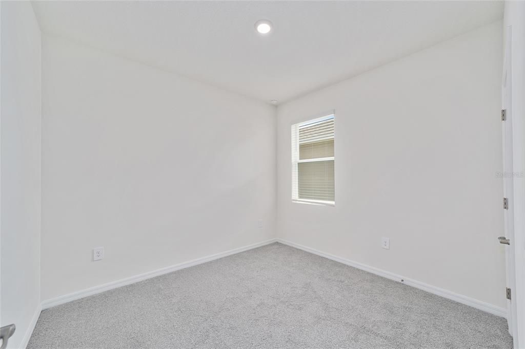 For Rent: $2,300 (3 beds, 2 baths, 1505 Square Feet)