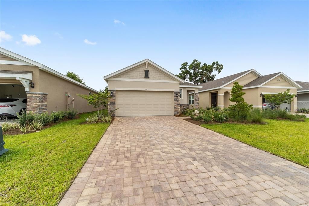 For Rent: $2,300 (3 beds, 2 baths, 1505 Square Feet)