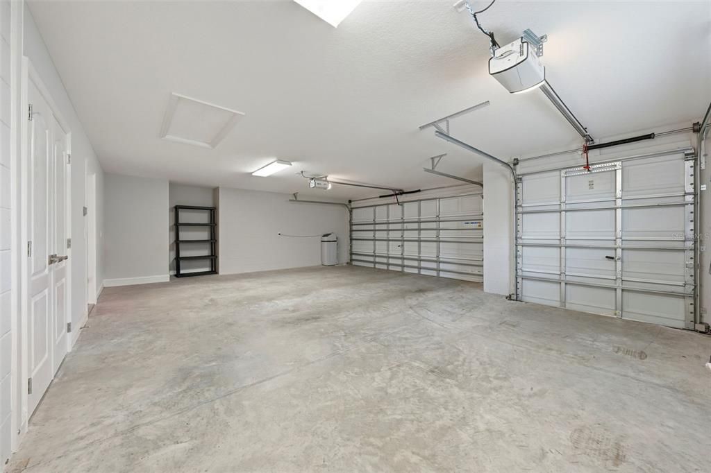 En Venta: $729,000 (3 camas, 2 baños, 2103 Pies cuadrados)