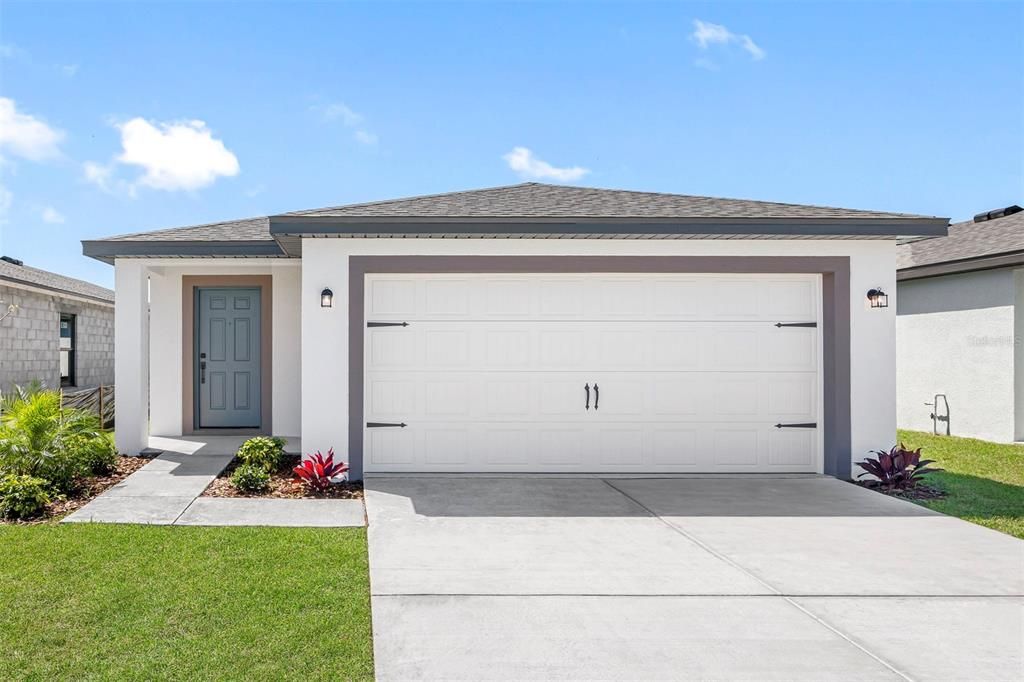 For Sale: $299,900 (3 beds, 2 baths, 1268 Square Feet)