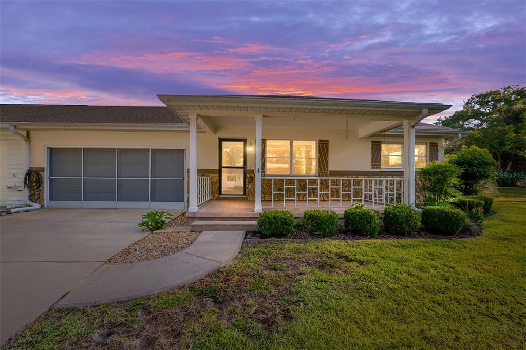 Active With Contract: $169,900 (2 beds, 2 baths, 1571 Square Feet)