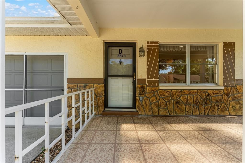 Active With Contract: $169,900 (2 beds, 2 baths, 1571 Square Feet)
