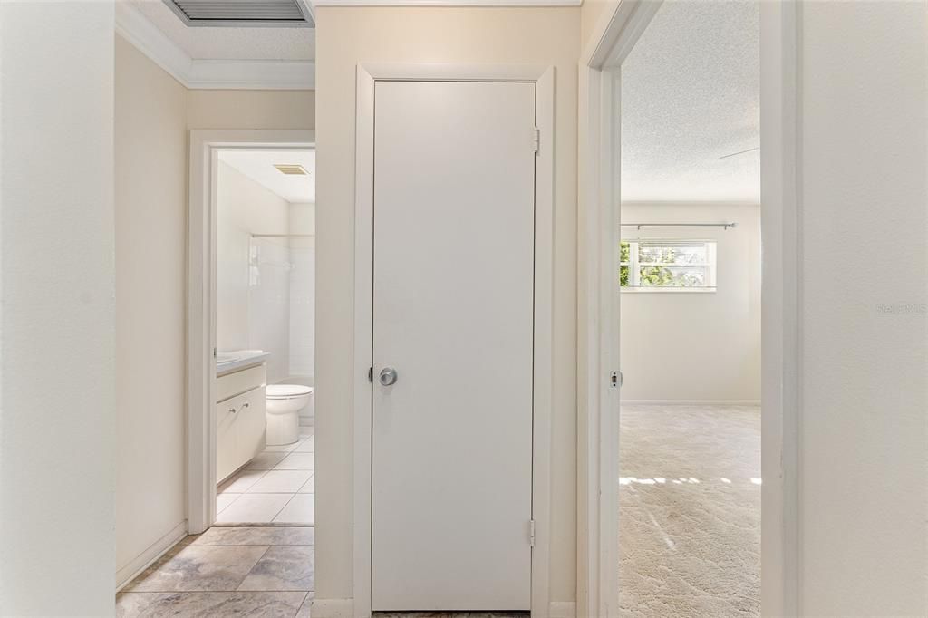 Active With Contract: $169,900 (2 beds, 2 baths, 1571 Square Feet)