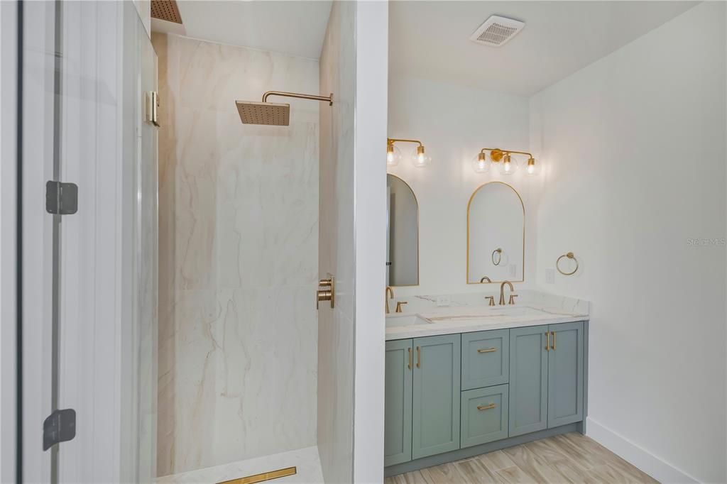 For Sale: $675,000 (3 beds, 2 baths, 2118 Square Feet)