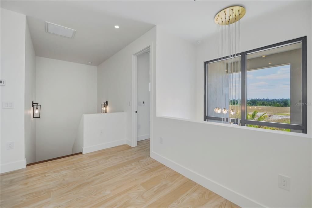 For Sale: $675,000 (3 beds, 2 baths, 2118 Square Feet)