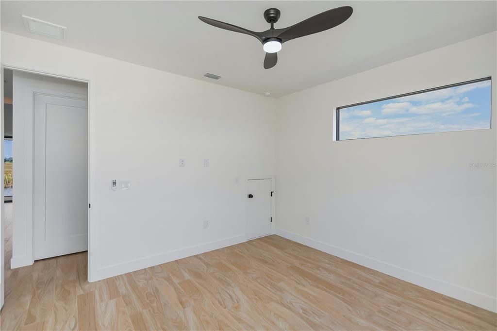 For Sale: $675,000 (3 beds, 2 baths, 2118 Square Feet)