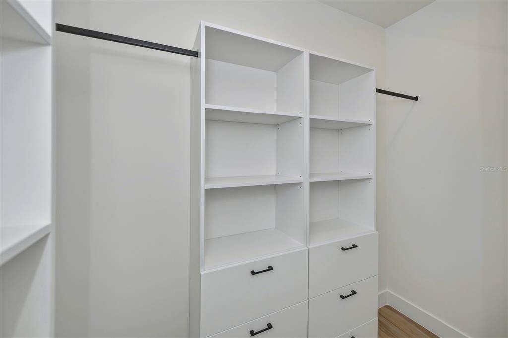 For Sale: $675,000 (3 beds, 2 baths, 2118 Square Feet)
