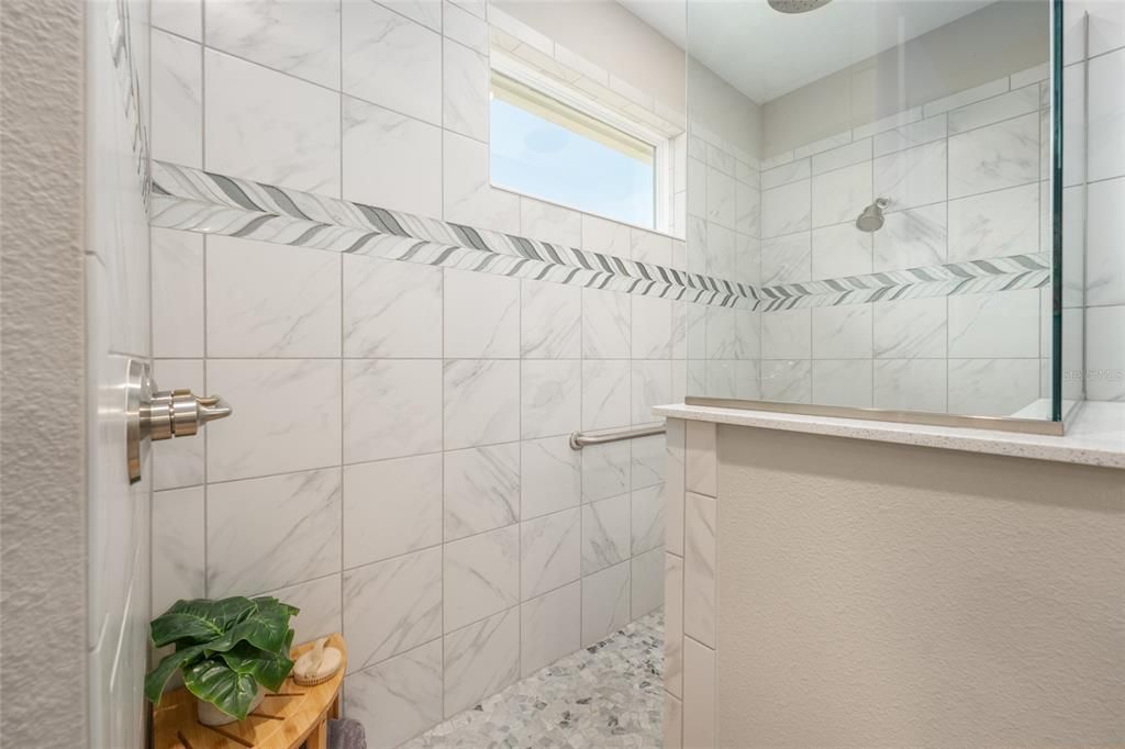 En Venta: $589,900 (2 camas, 2 baños, 2097 Pies cuadrados)